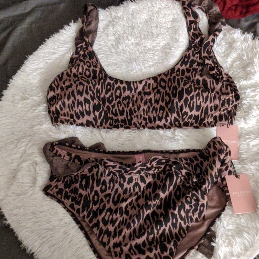 Leopard swimsuit